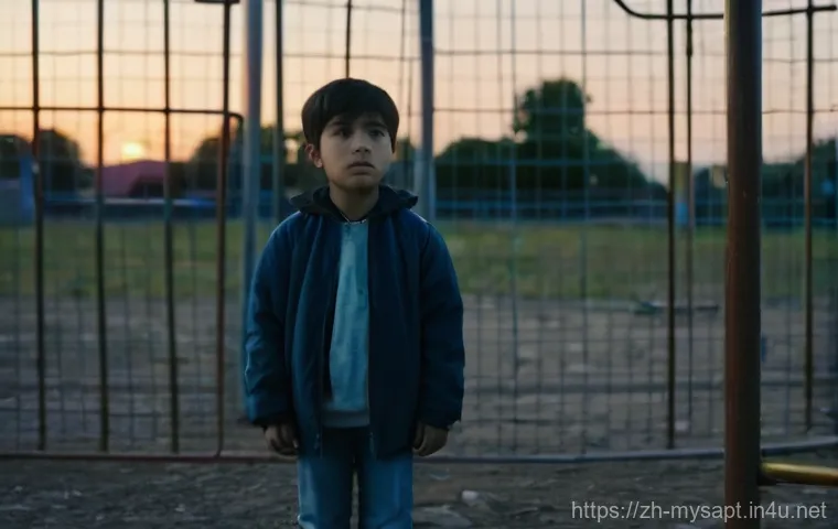 신비아파트와 심리학의 접점 - **Prompt:** A curious young boy and a brave young girl, reminiscent of Harry and Doori, stand in a d... 신비아파트와 심리학의 접점 - **Prompt:** A curious young boy and a brave young girl, reminiscent of Harry and Doori, stand in a d...